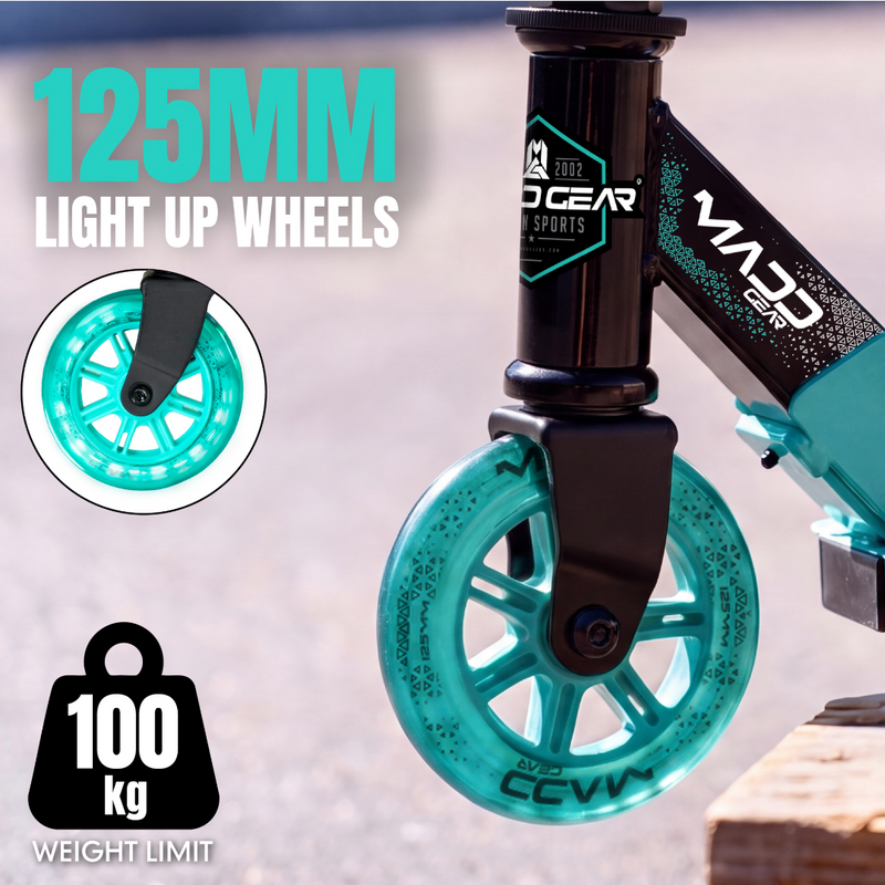 MADD GEAR METRO RUSH 125 SCOOTER BLACK / MINT