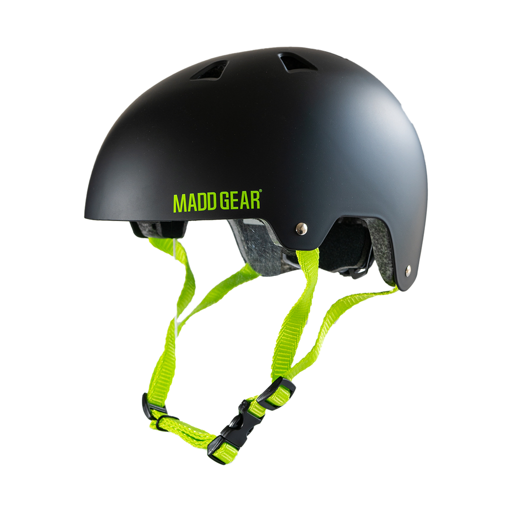 MADD GEAR HELMET BLACK S/M 52 - 56 CM